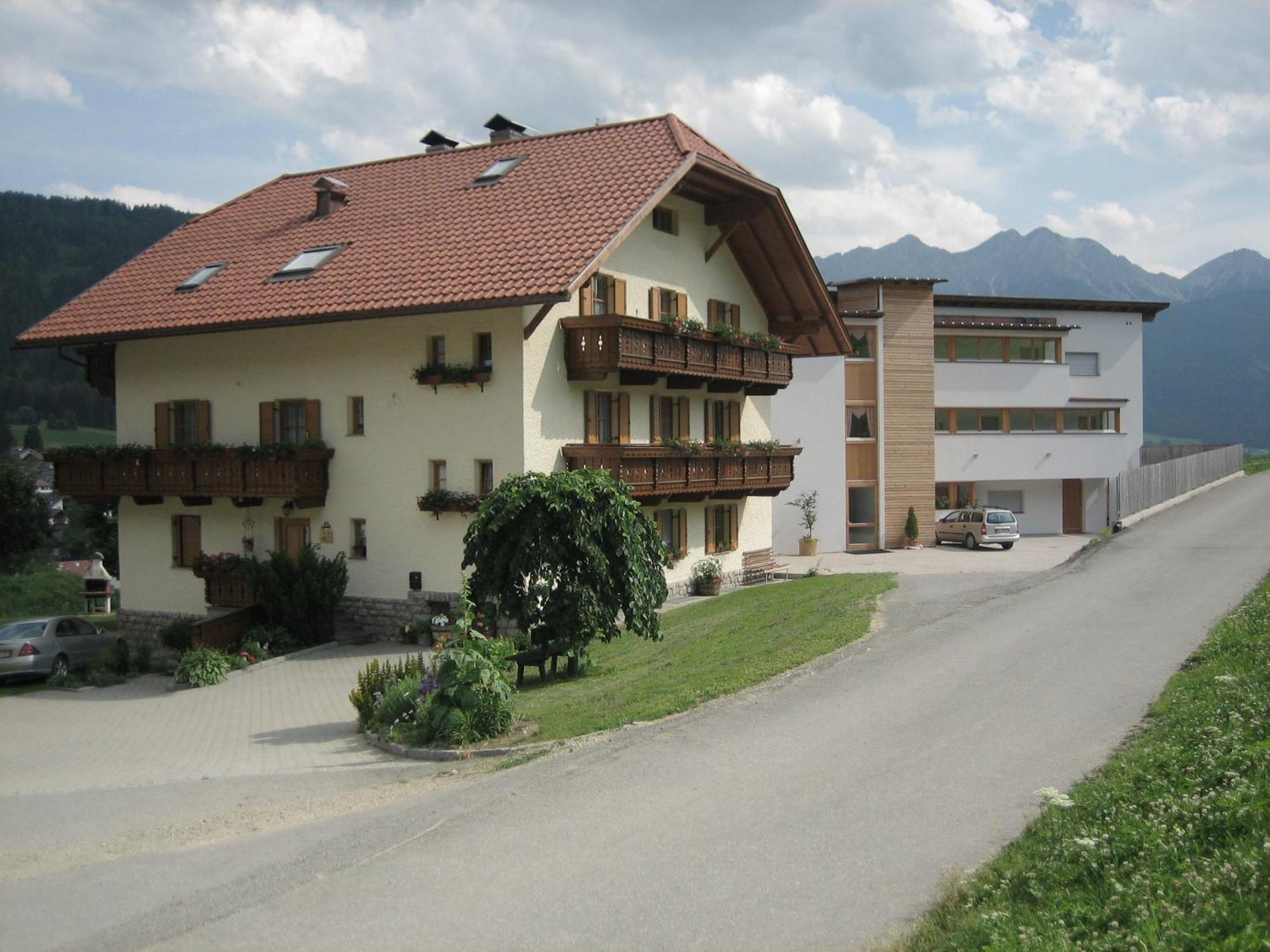 Garni - Appartement Neumairhof Разун-ді-Сопра Екстер'єр фото